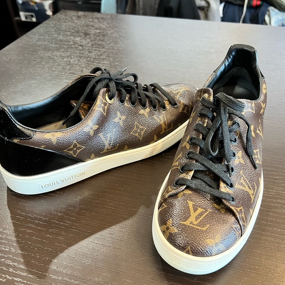 Louis Vuitton frontrow sneaker cacao. Size 40. - Picture 4 of 6